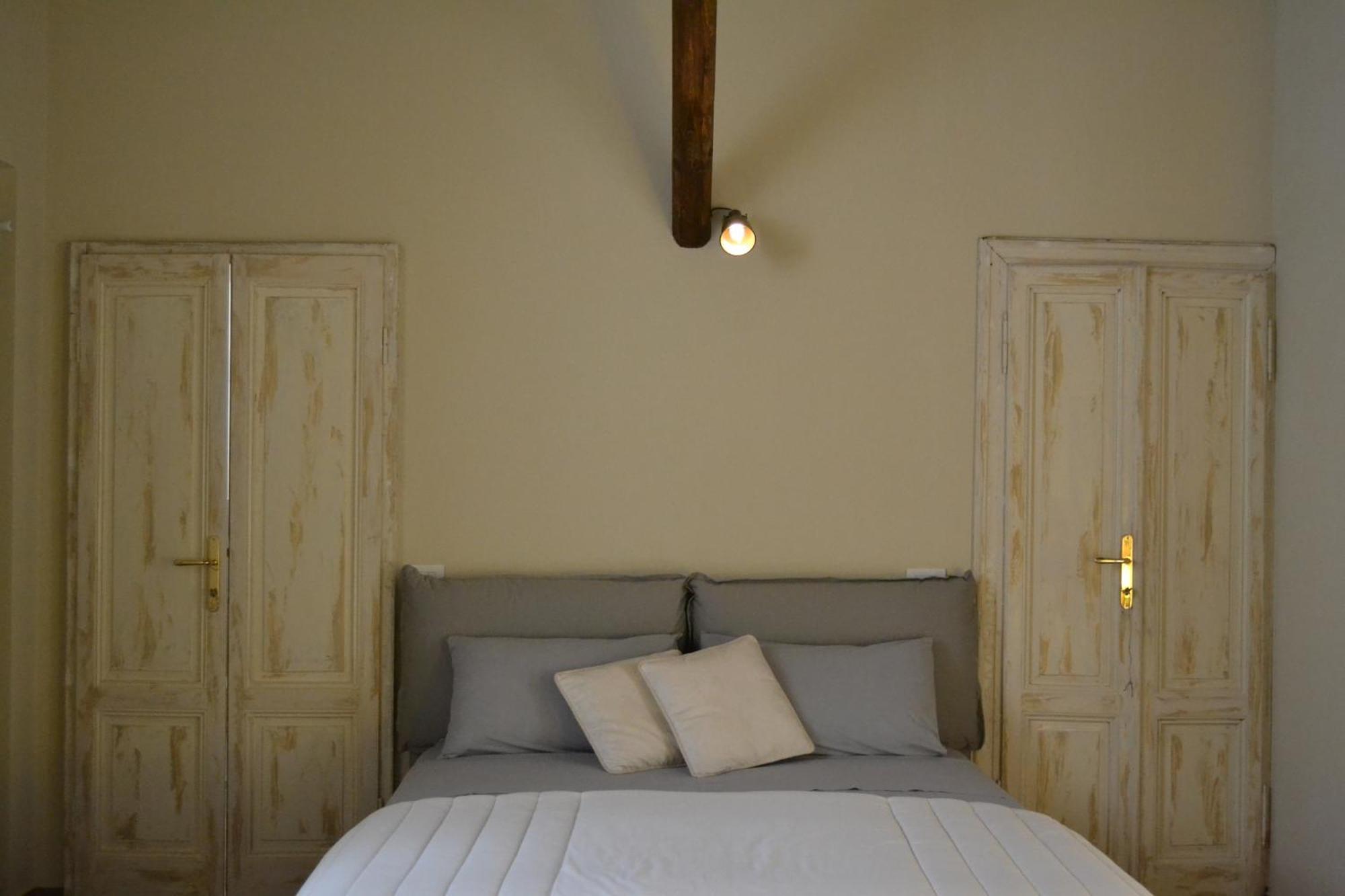 Palazzo Mia By Icasamia It Apartment Castello Cabiaglio Bilik gambar