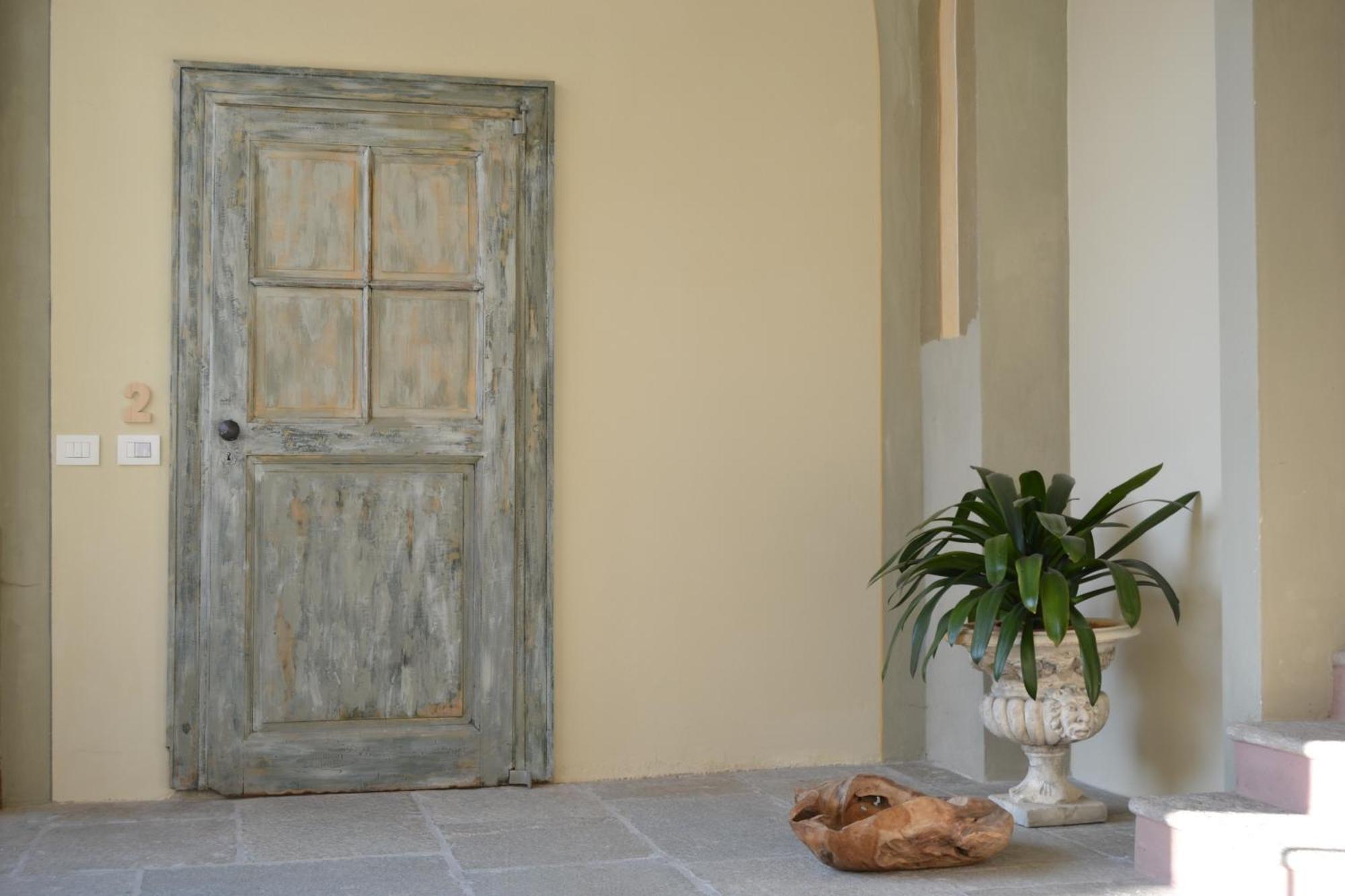 Palazzo Mia By Icasamia It Apartment Castello Cabiaglio Bilik gambar