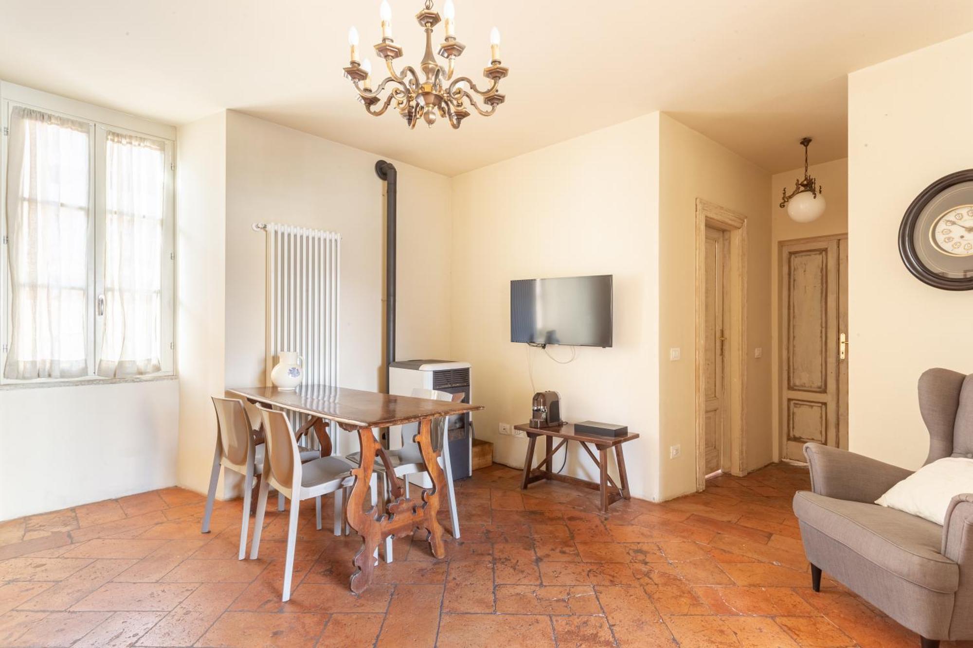 Palazzo Mia By Icasamia It Apartment Castello Cabiaglio Bilik gambar
