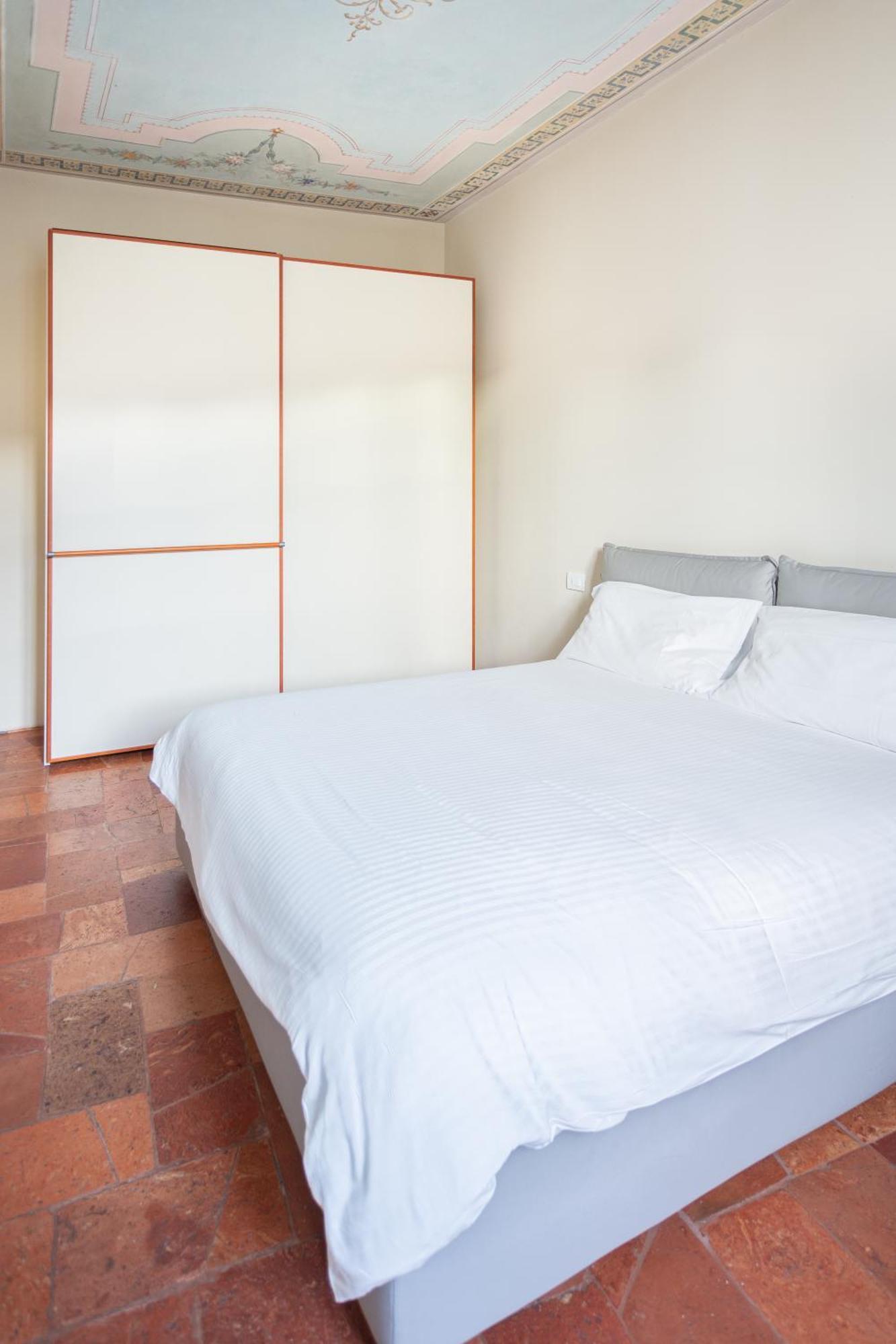 Palazzo Mia By Icasamia It Apartment Castello Cabiaglio Bilik gambar